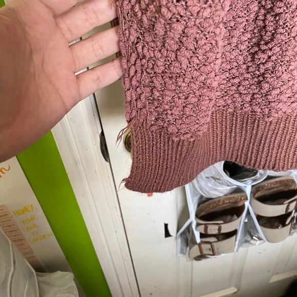 MAKE AN OFFER! Women's Impressions S/M Boucle Style Pullover - Picture 4 of 5